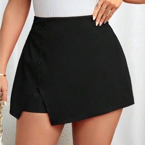 Women’s SHEIN Black Button Detail Skort